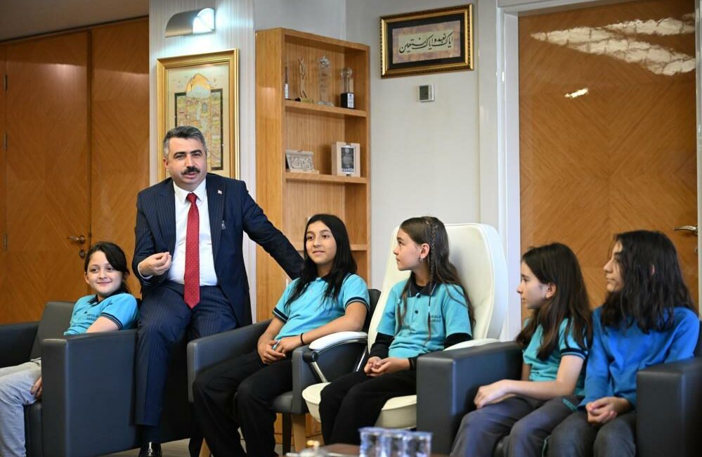 Bursa'nın Yıldırım Belediyesi, 2025-2026 Eğitim Öğretim Yılı’nda ihtiyaç sahibi öğrencilere