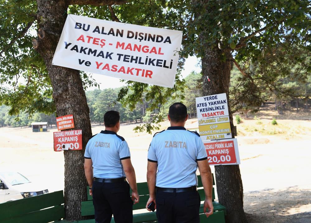 Bursa'nın Osmangazi Belediyesi Zabıta Müdürlüğü ekipleri, yangın riskine karşı piknik