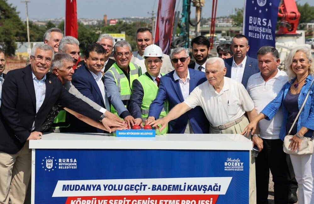 Bursa Büyükşehir Belediyesi, Mudanya yolu üzerinde Sanayi Caddesi ile Nilüfer