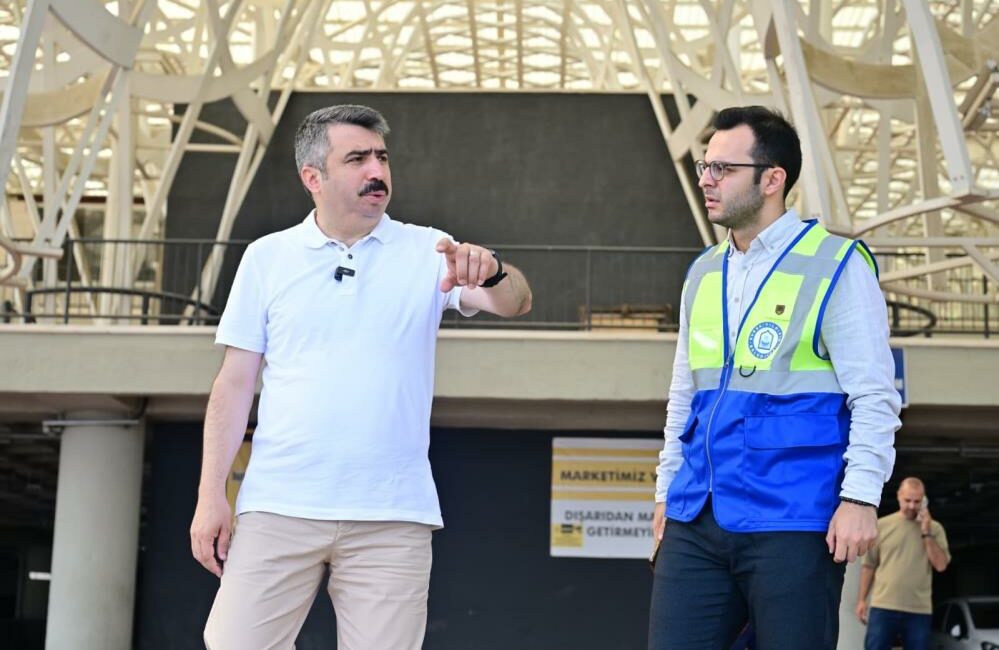 Bursa'nın Yıldırım Belediyesi, Piremir Pazar Yeri’ni 5 yıldızlı gençlik ve