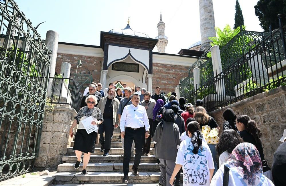 Bursa'nın Yıldırım Belediyesi, Setbaşı, Yeşil, Emirsultan tarihi hattını, 'Tarihi Yaya