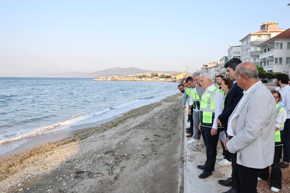 Bursa Büyükşehir Belediyesi, Mudanya’da sahil ve çevre düzenleme çalışmalarını tüm