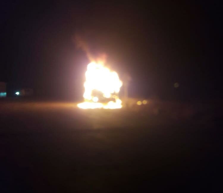 Seyir halindeki tır alev topuna döndü Bursa’nın Gemlik ilçesi Dürdane rampasında seyir halindeki bir tır, motor