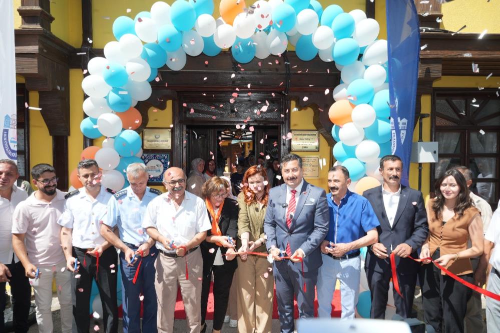 Bursa'nın Yenişehir ilçesindeki tarihi Sarı Köşk, Yenişehir Belediyesi tarafından Girişimci