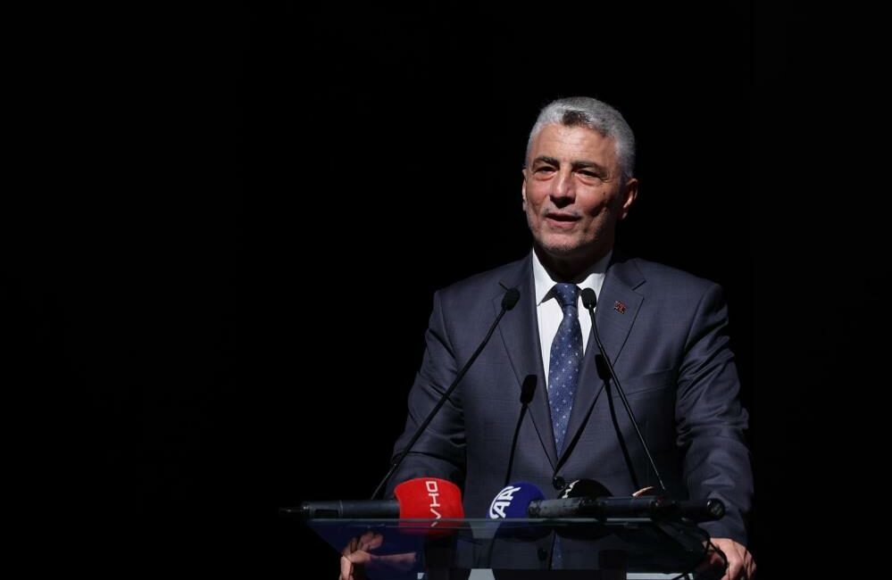 Ticaret Bakanı Ömer Bolat, "2002’de 50 milyar dolar ihracatı olan