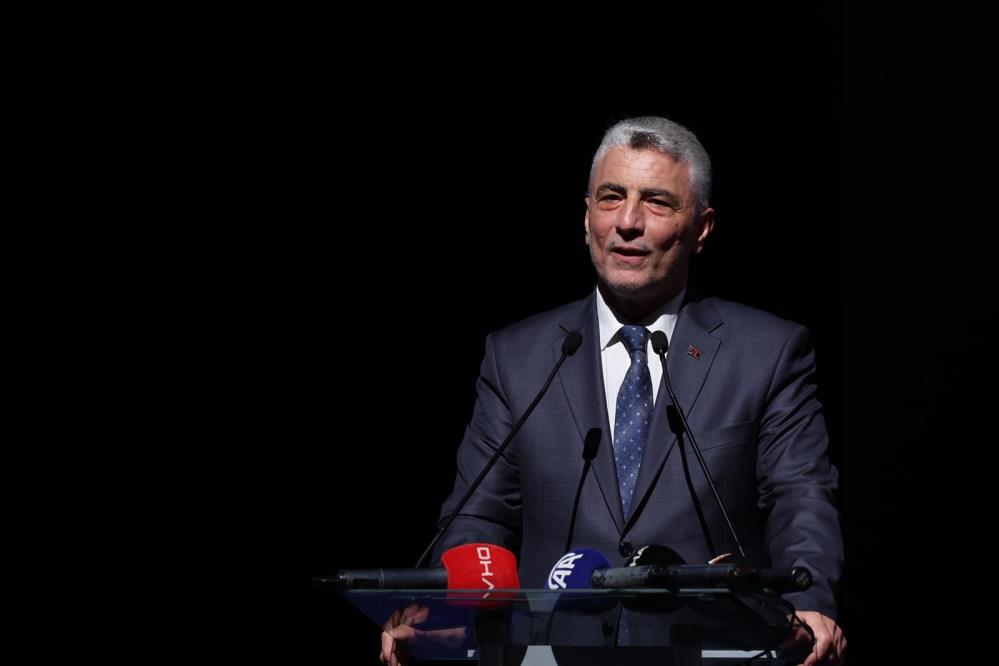 Ticaret Bakanı Ömer Bolat, "2002’de 50 milyar dolar ihracatı olan