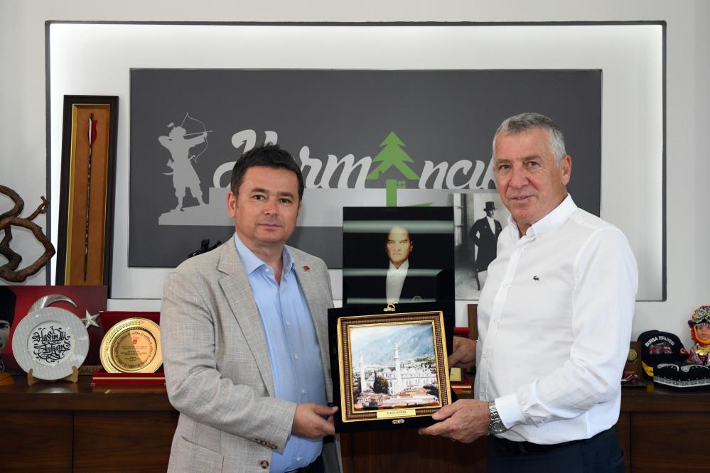 Bursa'nın Osmangazi Belediye Başkanı Erkan Aydın, Harmancık, Büyükorhan ve Orhaneli