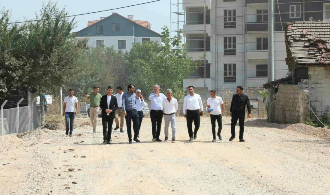 İnegöl’ün gelişim bölgelerinden Cerrah’ta yeni yapılaşmaların başladığı bölgelerde planlarda yol