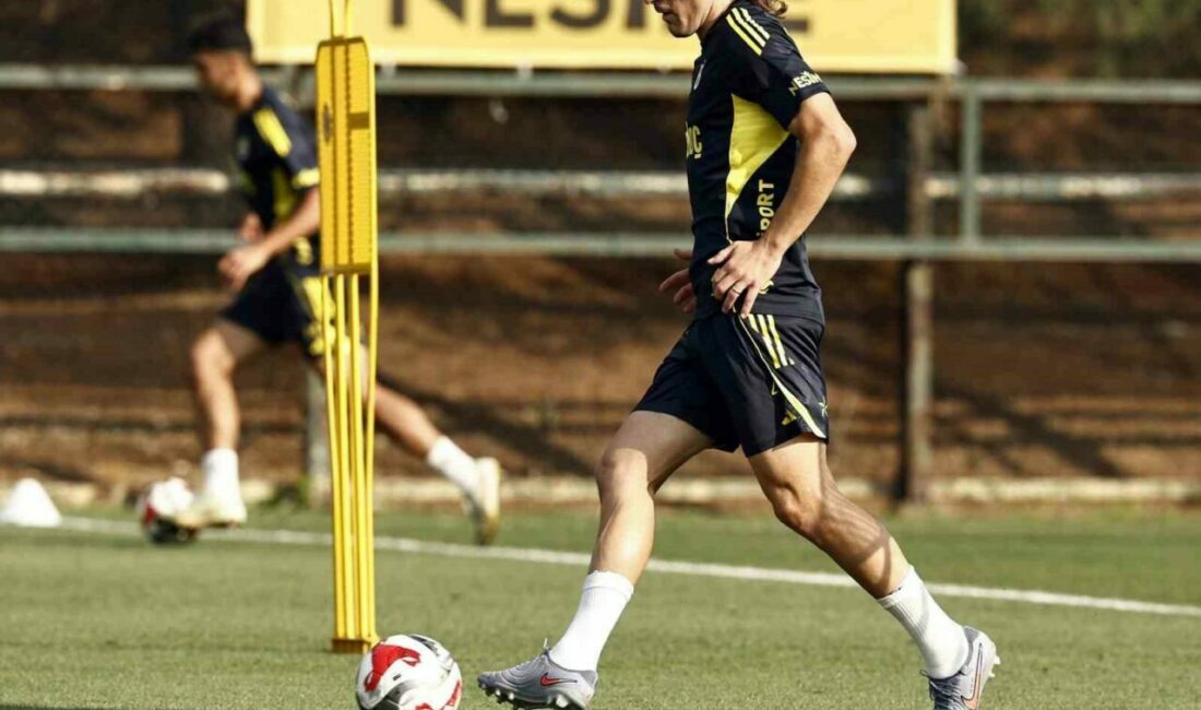Fenerbahçe, UEFA Şampiyonlar Ligi 3. eleme turu rövanşında sahasında Feyenoord