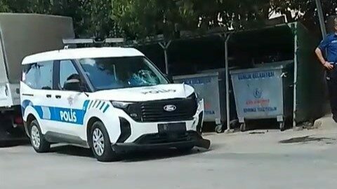 Bursa’nın Gemlik ilçesinde yaşanan kovalamacada direksiyon hâkimiyetini kaybeden motosikletli, polis
