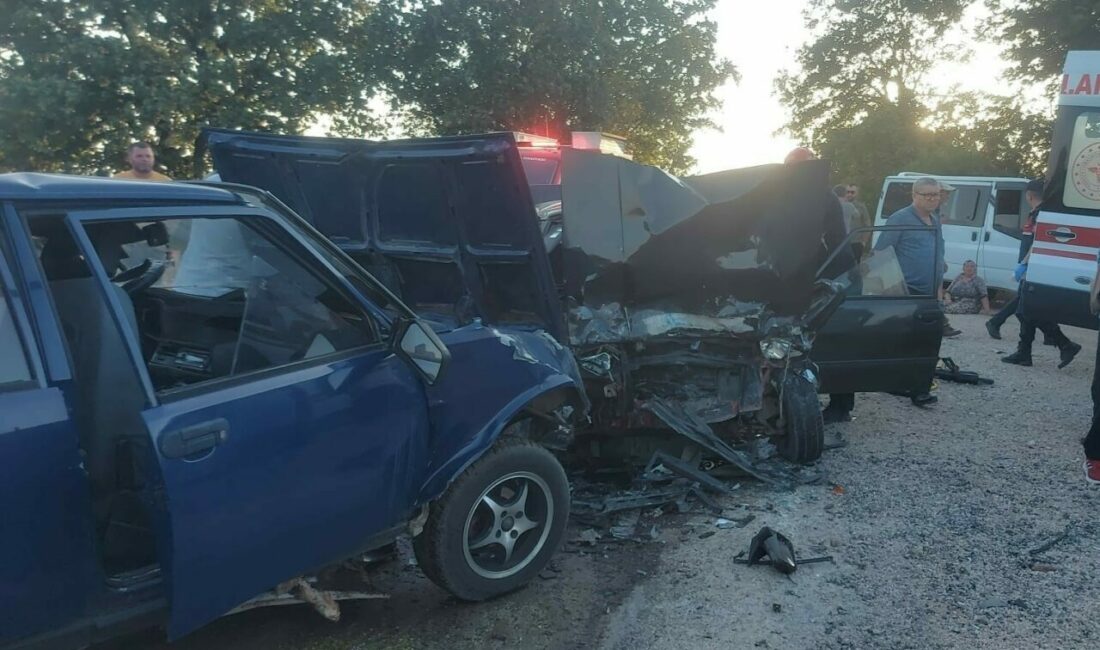 Bursa’nın Mustafakemalpaşa ilçesine bağlı Körekem Mahallesi yakınlarında meydana gelen trafik