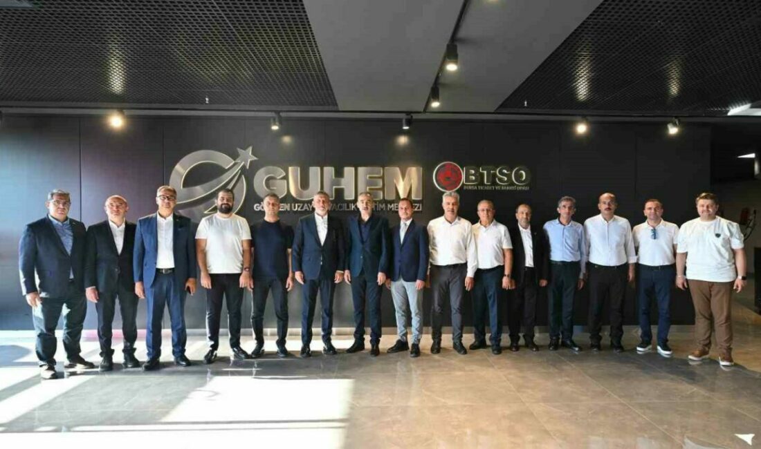 Kayseri Ticaret Odası Başkanı Ömer Gülsoy ve yönetim kurulu üyeleri