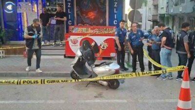 Bursa’da iki saldırgan, pazardan evine dönen husumetlilerine kurşun yağdırdı. Açılan