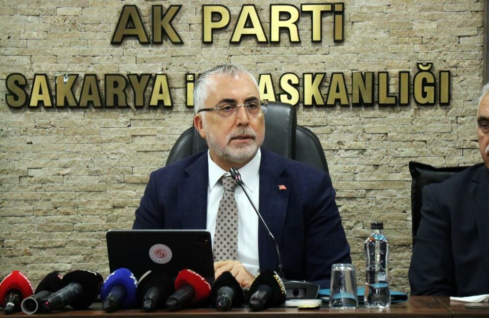 Çalışma ve Sosyal Güvenlik Bakanı Vedat Işıkhan, Türkiye ekonomisinin 20