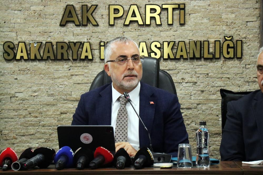 Çalışma ve Sosyal Güvenlik Bakanı Vedat Işıkhan, Türkiye ekonomisinin 20