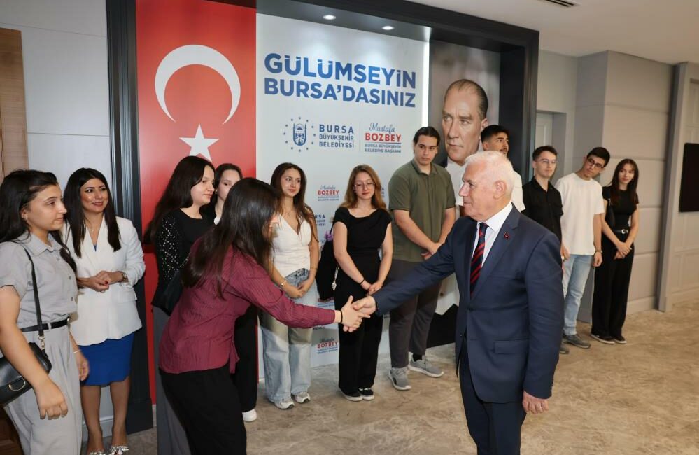 Bursa Büyükşehir Belediyesi’nin BUSMEK aracılığıyla düzenlediği ücretsiz üniversite hazırlık kurslarına