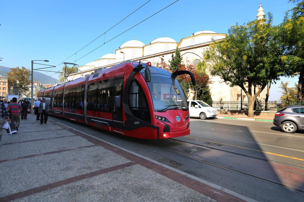 Bursa'da T1 tramvay hattında asfalt yenileme, bakım ve onarım işlemleri