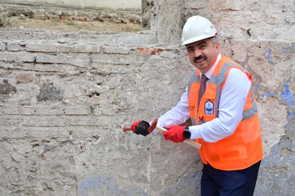 Bursa'da harabe halindeki tescilli kilise yapısı, Yıldırım Belediyesi tarafından restore