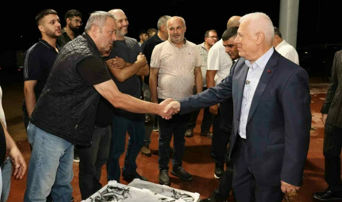Av yasağının sona ermesiyle denize açılan balıkçılar, yeni sezona başladı.