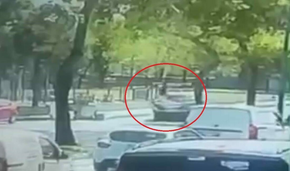 Bursa’nın Osmangazi ilçesinde yolun karşısına geçmeye çalışan Rahmi Keskin, ticari