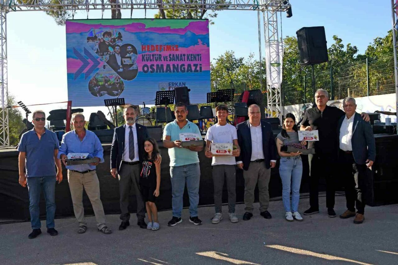 Osmangazi Belediyesi, ilçede yetişen bir birinden değerli tarım ürünlerine değer