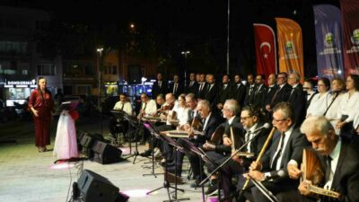 İnegöl Belediyesi’nin “Zaferden Kurtuluşa” etkinlikleri kapsamında Türk Sanat Müziği Konseri