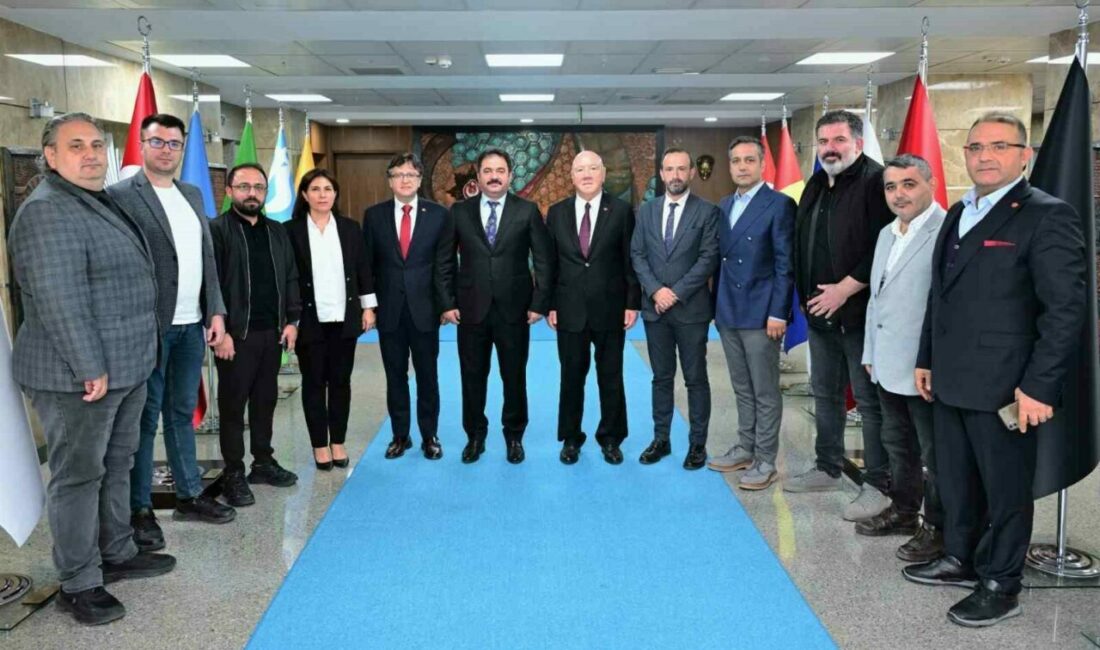 BGC’den Bursa Emniyet Müdürü Gökçe’ye ziyaret BGC Başkanı Nuri Kolaylı ve Yönetim Kurulu üyeleri, Bursa’ya yeni