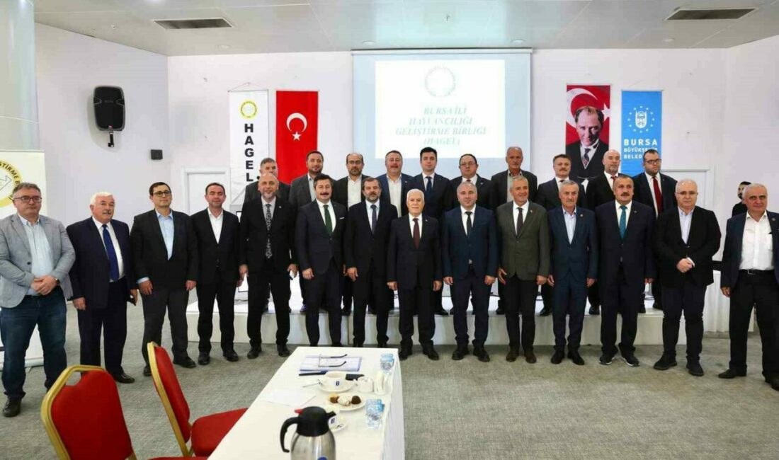Bursa İli Hayvancılığı Geliştirme Birliği (HAGEL) Meclis toplantısında konuşan Bursa