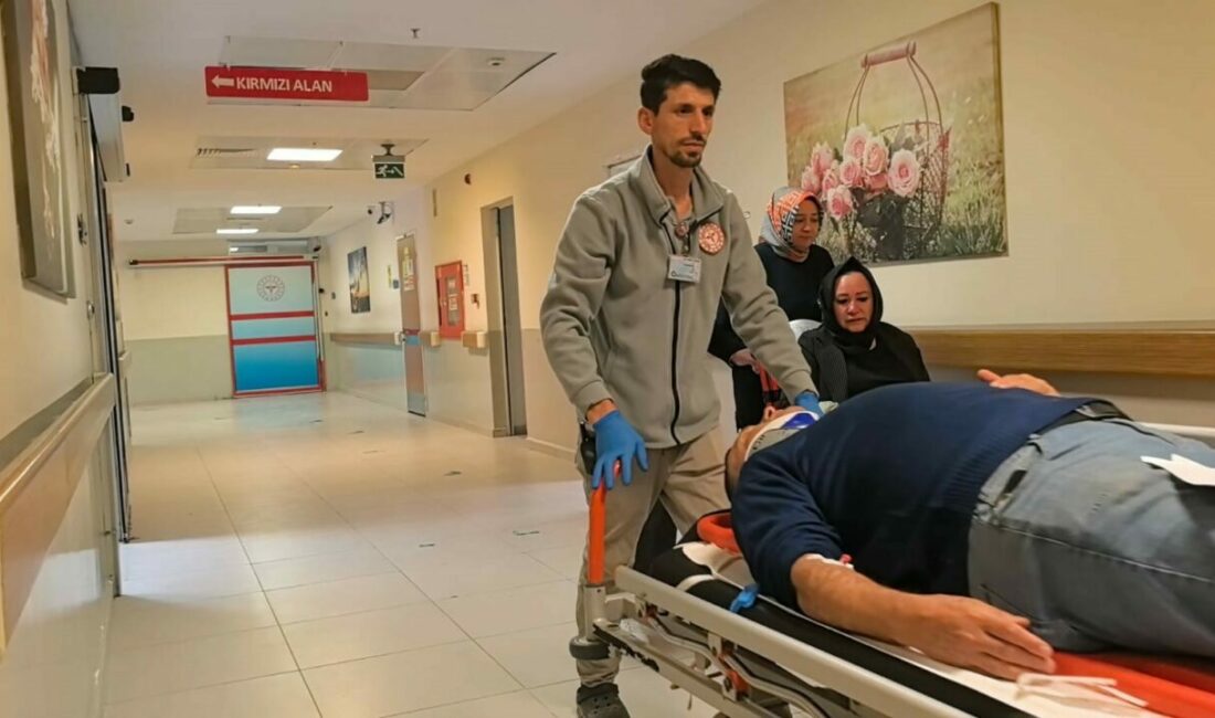 Bursa’nın İnegöl ilçesinde meydana çarpışmanın etkisiyle, kanala uçan kamyonetteki 5