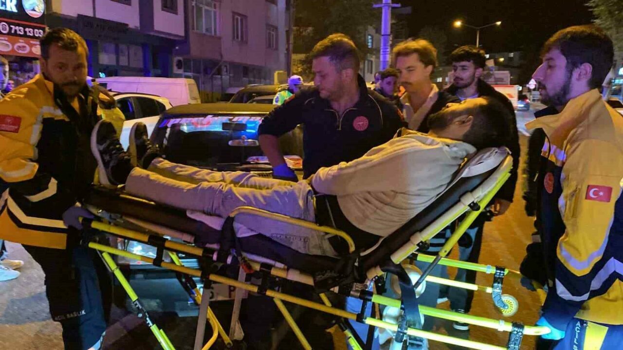 Bursa’nın İnegöl ilçesinde meydana gelen kazada seyir halinde fenalaşan sürücüsünün