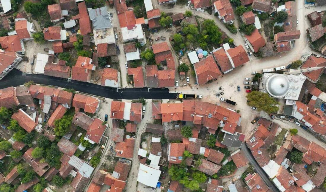 Bursa’da yıllardır çamurla, tozla mücadele eden İnegöl ilçesi Çitli Mahallesi