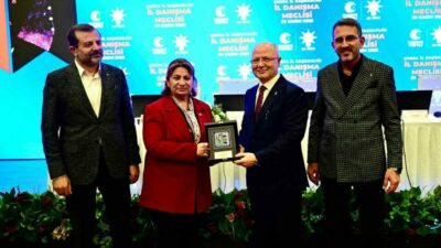 AK Parti Bursa Başkanı Davut Gürkan, toplantının açılışında yaptığı konuşmada,