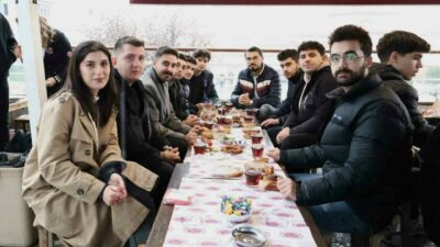 Osmangazi Belediyesi Bursa’nın dünyaca ünlü lezzetlerini farklı şehirlerden Bursa’ya gelen