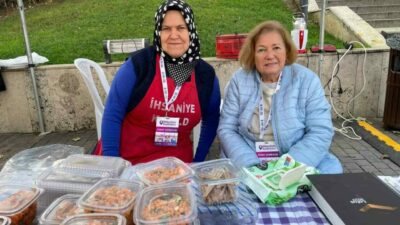 Bursa Büyükşehir Belediyesi’nin ‘Meydan Kadınların’ sloganıyla yürüttüğü dayanışma pazarı bir