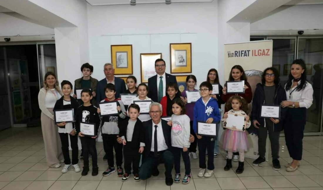 ’Yılın Yazarı Rıfat Ilgaz’ etkinlikleri çerçevesinde düzenlenen Karikatür Atölyesi sergisi