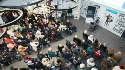 Nilüfer Belediyesi’nin düzenlediği ’Sağlık Buluşmaları’na konuk olan psikiyatrist Uzman Dr.