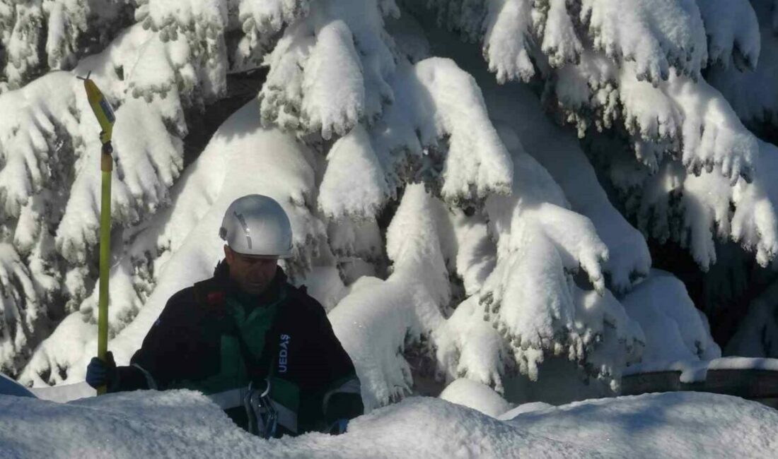 Bursa’da kar yağışının etkisini göstermesiyle birlikte Uludağ’da kar kalınlığı 1